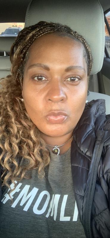 Customer photo for "My eyes are not puffy or dark no longer. I am 50 y"