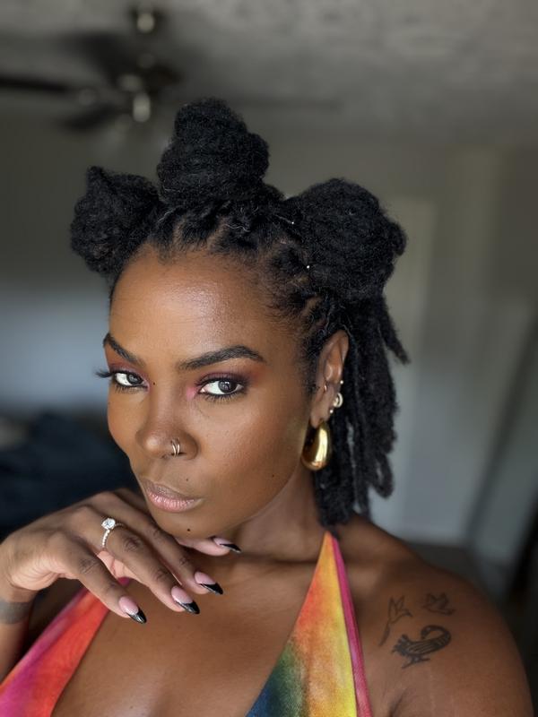 Customer photo for "Brown girl friendly 100%"