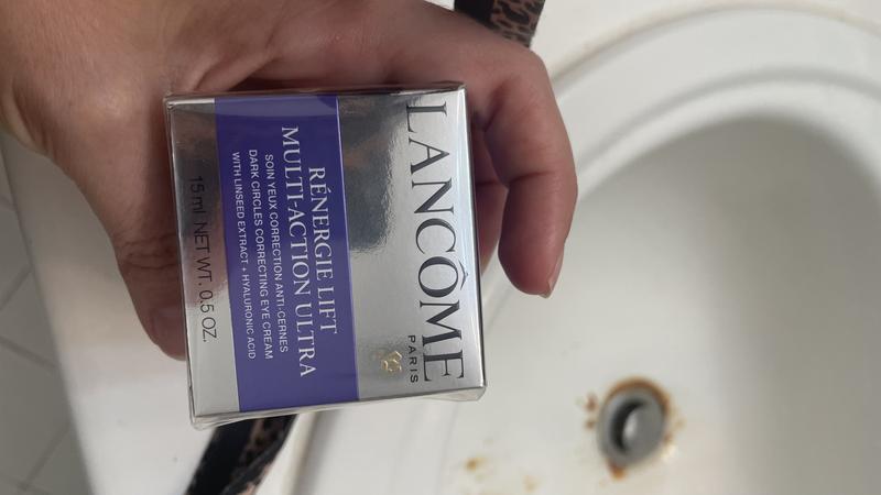 Customer carousel item 9.