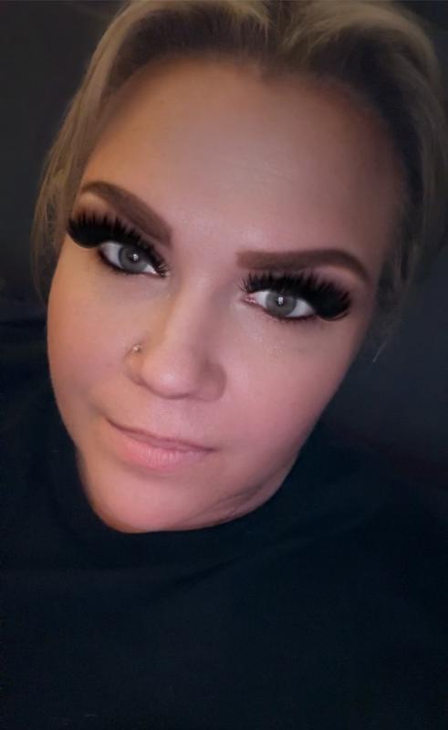 16 Hours in & the Lancôme waterproof eyeliner pencil is still going strong. Additionally, I used the Big MONSIEUR mascara on my falsies & got this big volume well defined (not clumpy) result. 5 out of 5 stars!!