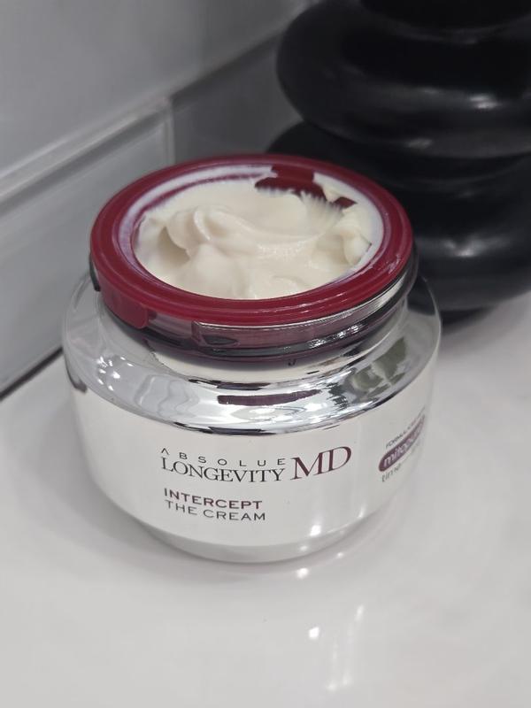Customer photo for "Maybe best for dry skin"