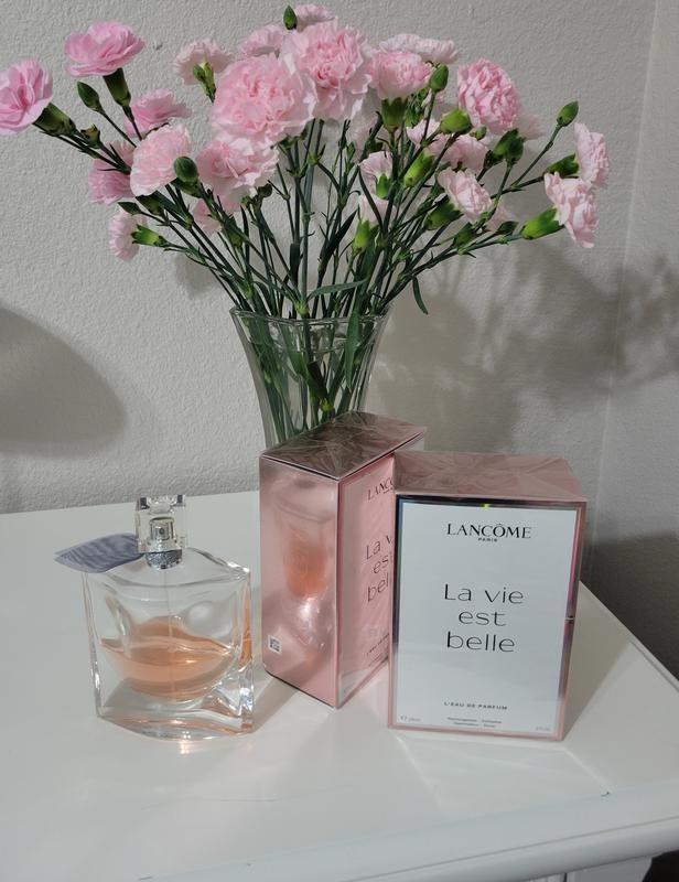 Customer photo for "Very elegant scent"