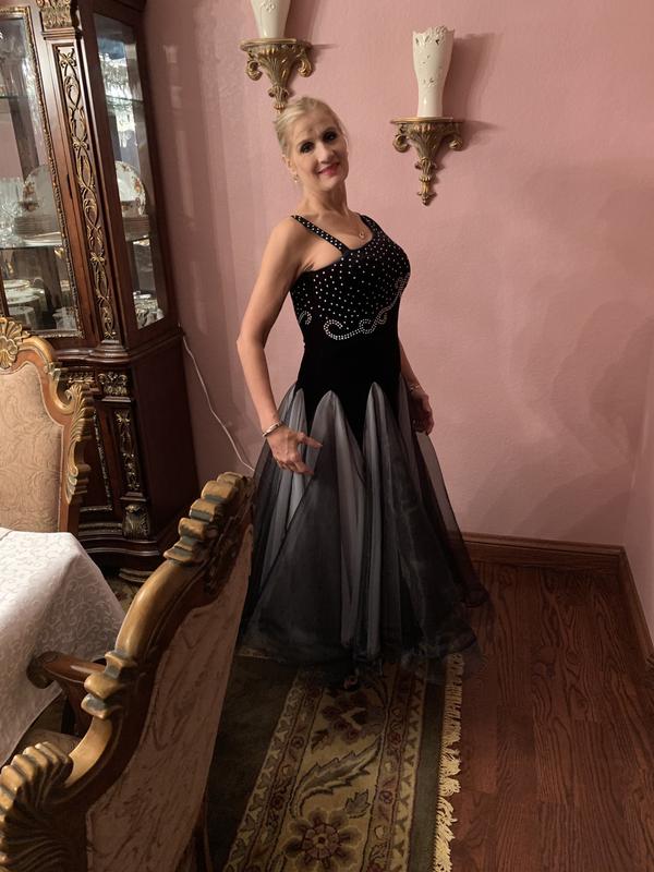 The lipstick stays perfect even while doing competition dancing. Awesome product!