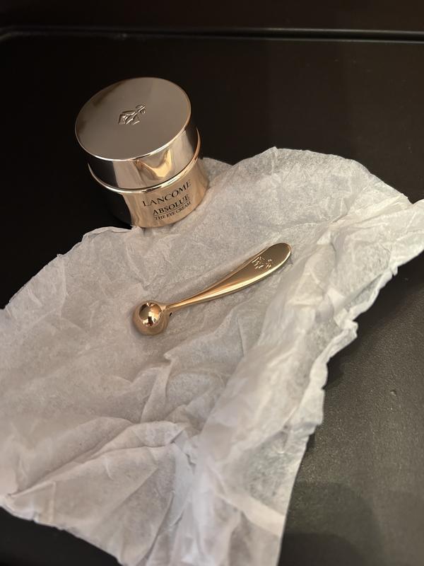Absolue The Eye Cream an Anti Aging Eye Cream - Lancôme