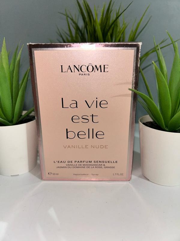 La vie est belle Vanille Nude Eau de Parfum, 1 oz., First at Macy's