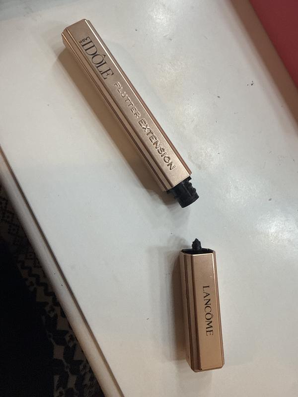 Wand breaks easily