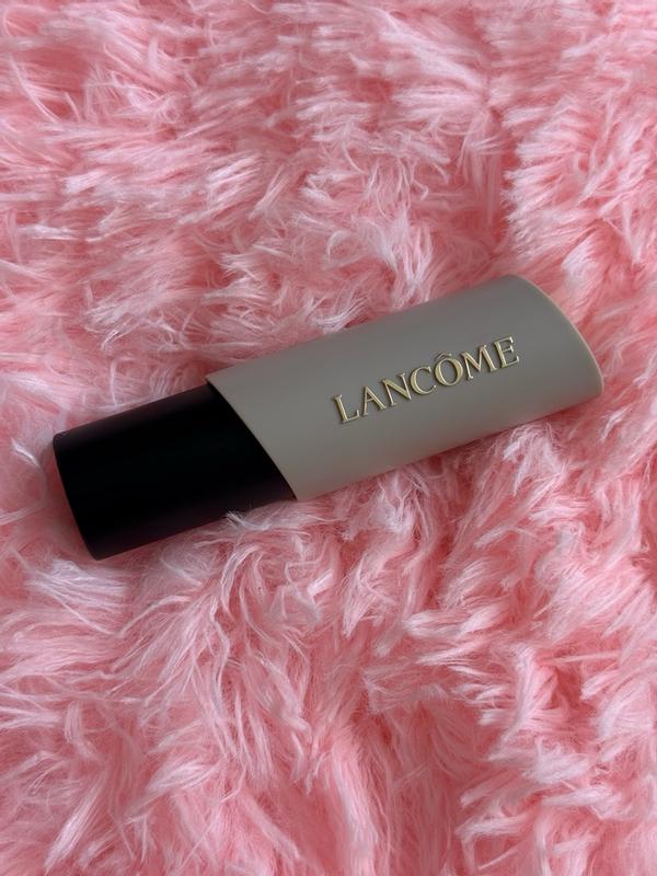 Customer photo for "Love that it brightens my eyes 💖"