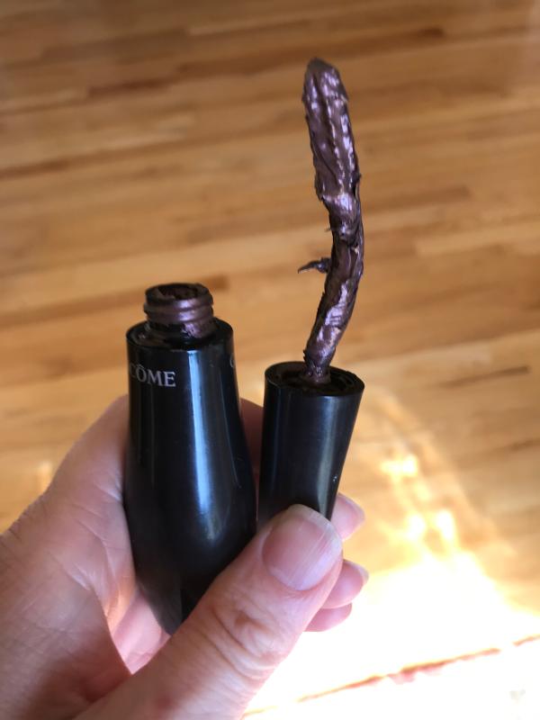 Mascara tube fail