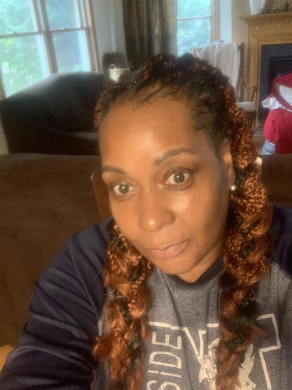 Customer photo for "My eyes are not puffy or dark no longer. I am 50 y"