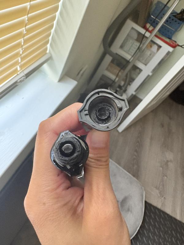 Customer photo for "Dry and packaging broke"