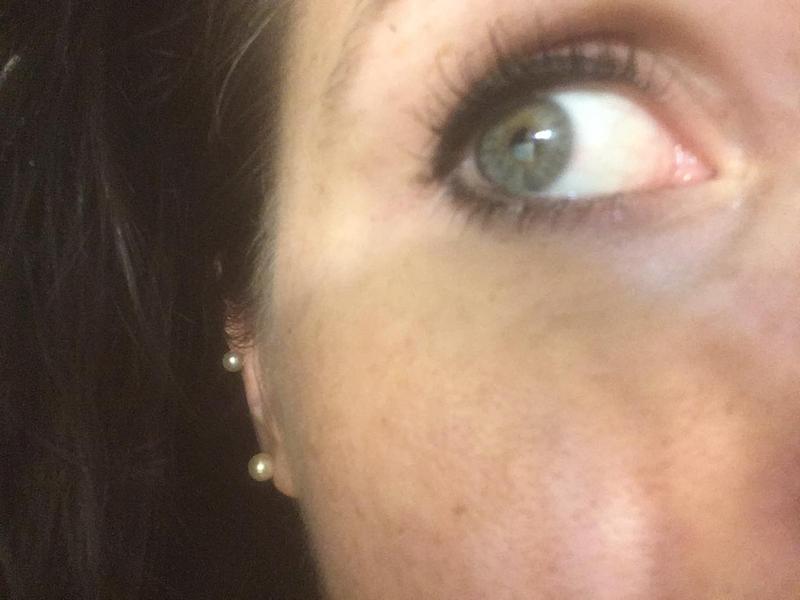 one coat of mascara and there are soo many lashes!