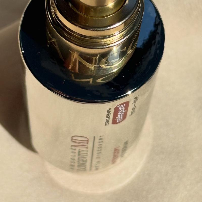 Customer carousel item 8.