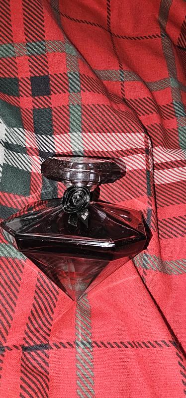 Customer carousel item 12.