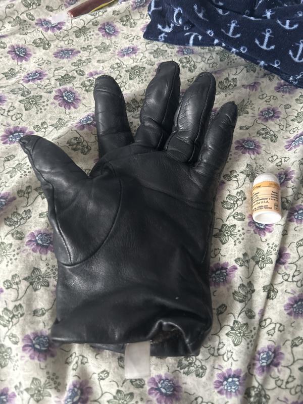 Customer photo for "I love these gloves"