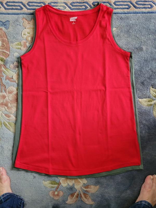 Red is 2023, green is 2022