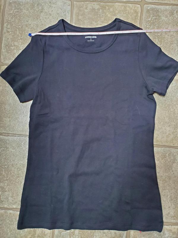 Proportionally, shoulders quite narrow