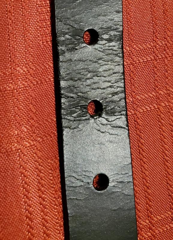 Cracked leather finish