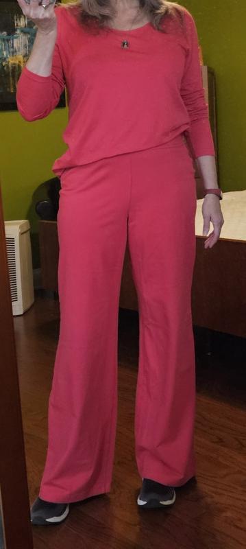 For comparison - the better fit of the rhubarb color.