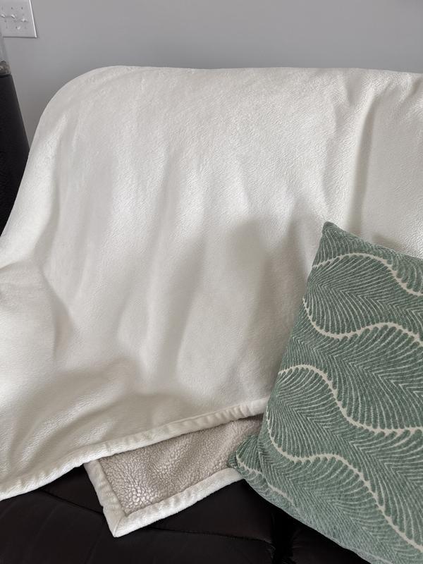 Review Thumbnail Image 1 379407689