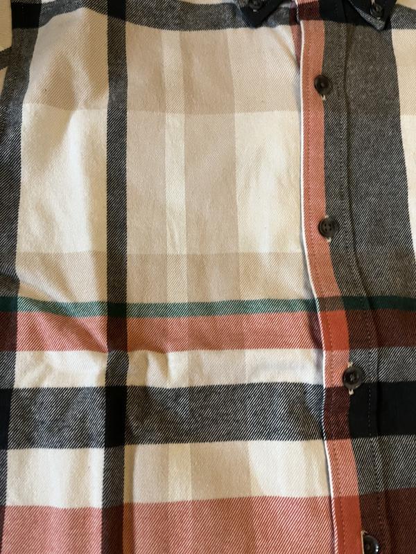 Green stripe is bright in person than in photo.