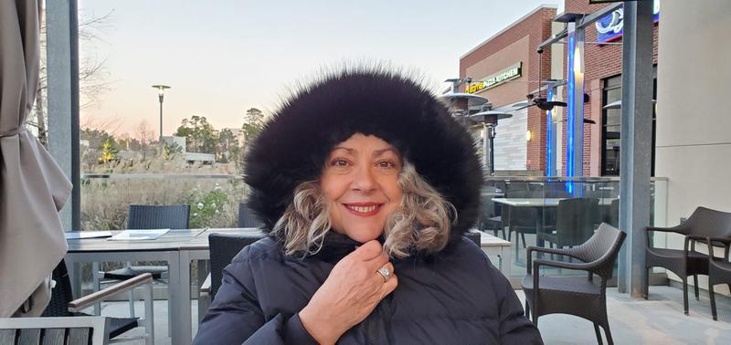 The hood fits perfect and is warm.