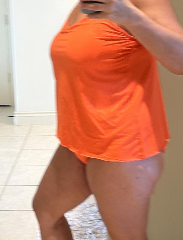 The side view, made me look heavier than I am.