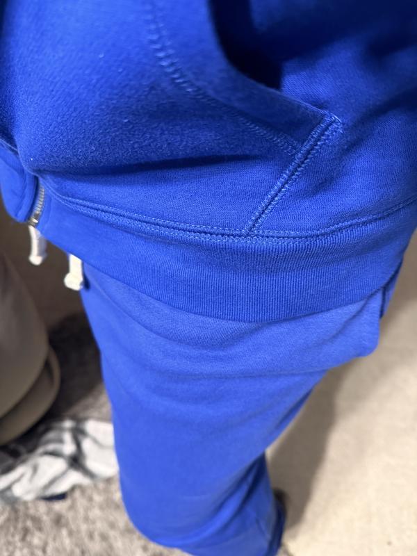 Customer carousel item 1.