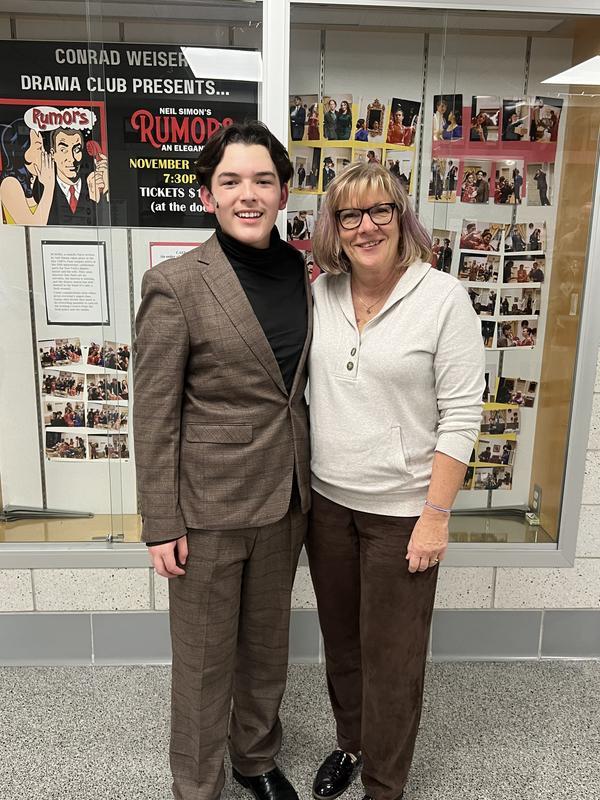 Elastic waist corduroy trousers.