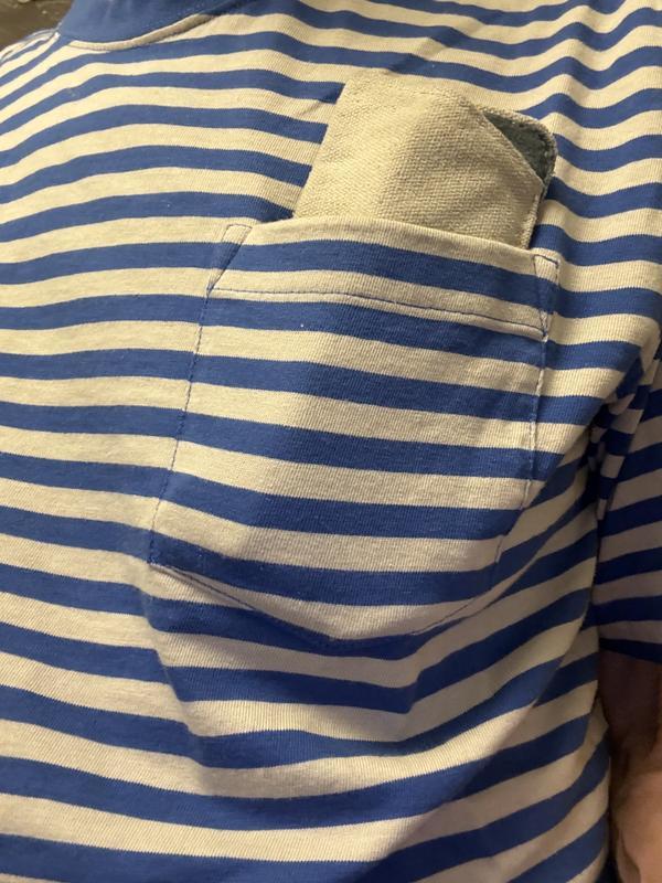 Customer photo for "Pocket is too small"