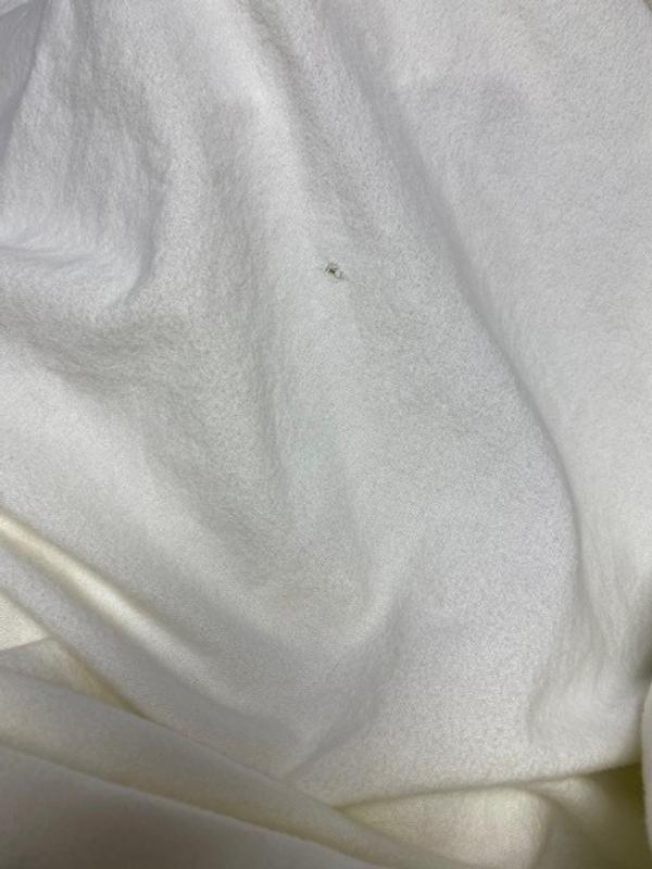 fitted sheet with hole