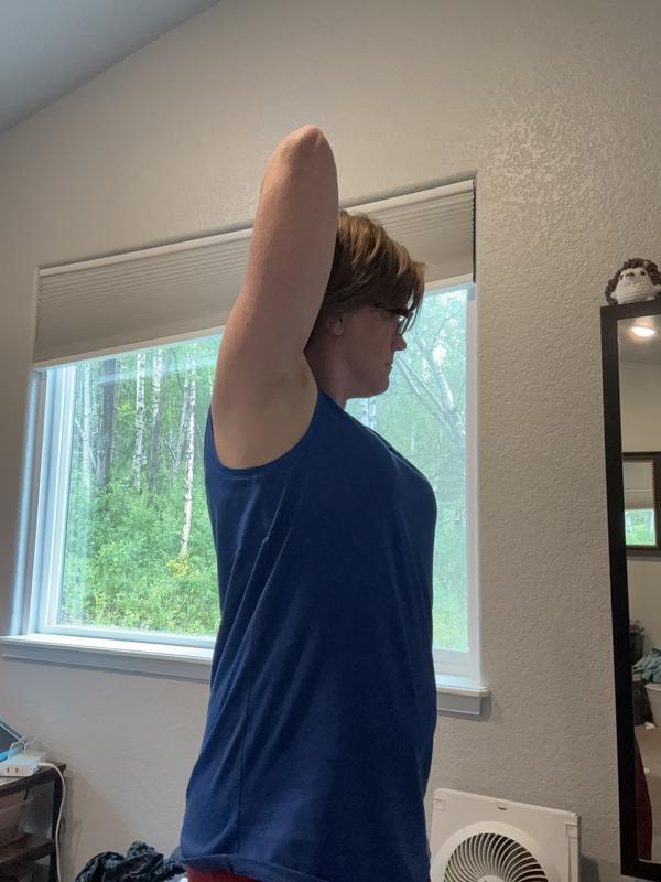 No Bra Showing Under Arm