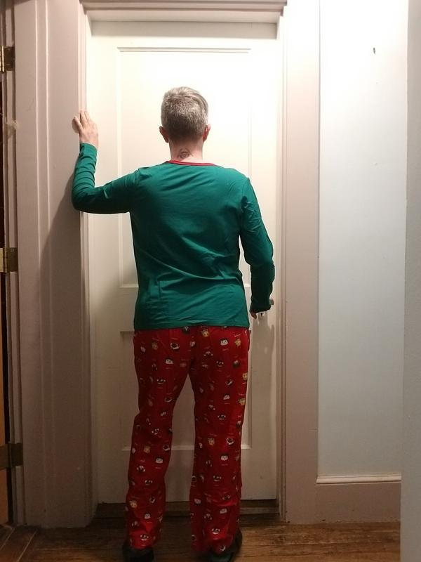 Size: Medium Petite. Measurements: 5'2", 137lbs, 37" chest, 33" waist, 40" hip