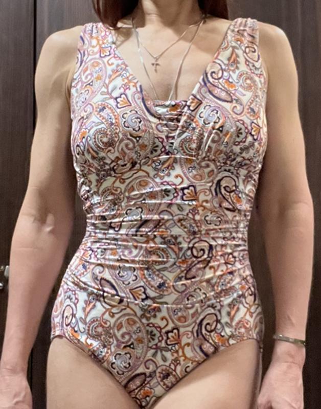 Front leg too square and print just ugly