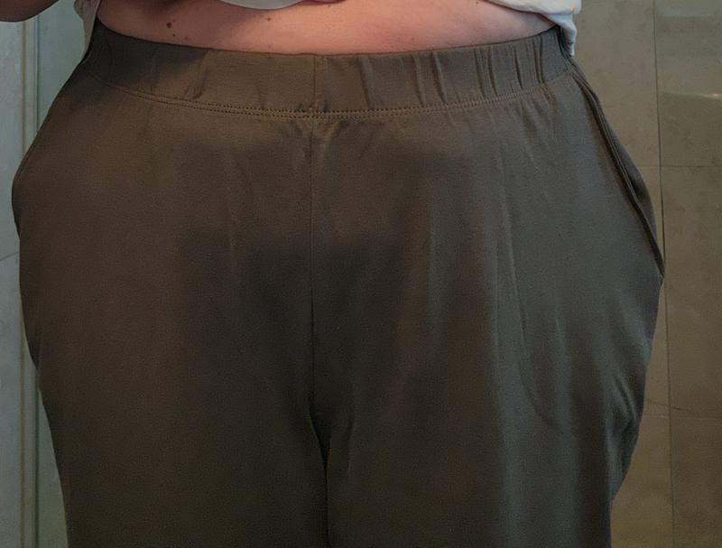 Pocket and pant side balloon out