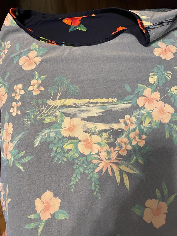 Inside of the front of the "suit".  No bra shelf.