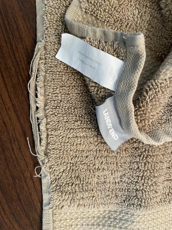 Defective towel, bad quality