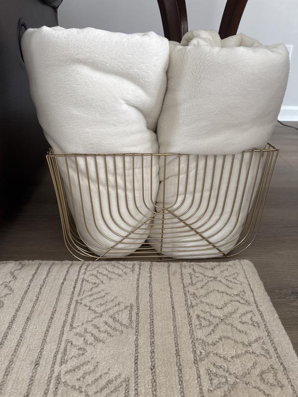 Review Thumbnail Image 0 379407689