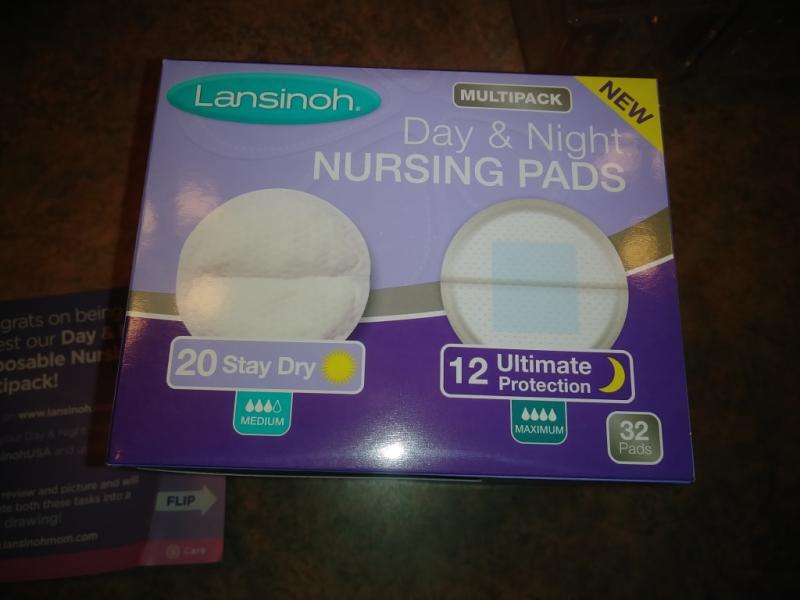 Lansinoh Stay Dry Nursing Pads, Medium - 60 ct