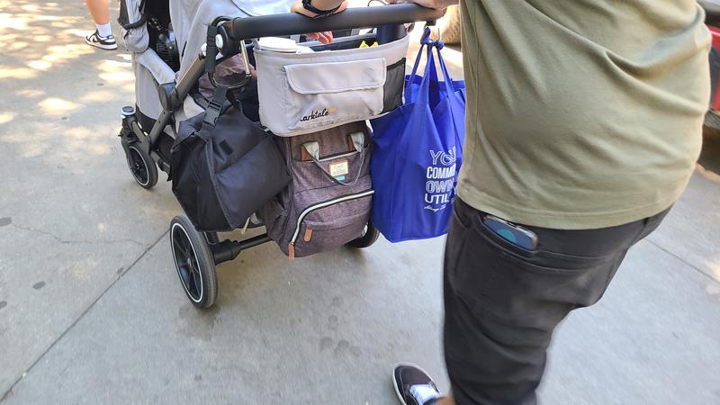 Can handle many hooks and clips