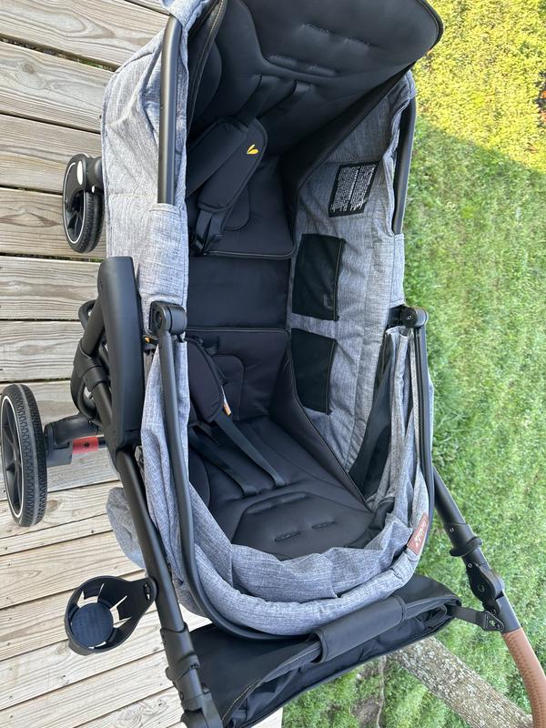 Dual harness seating