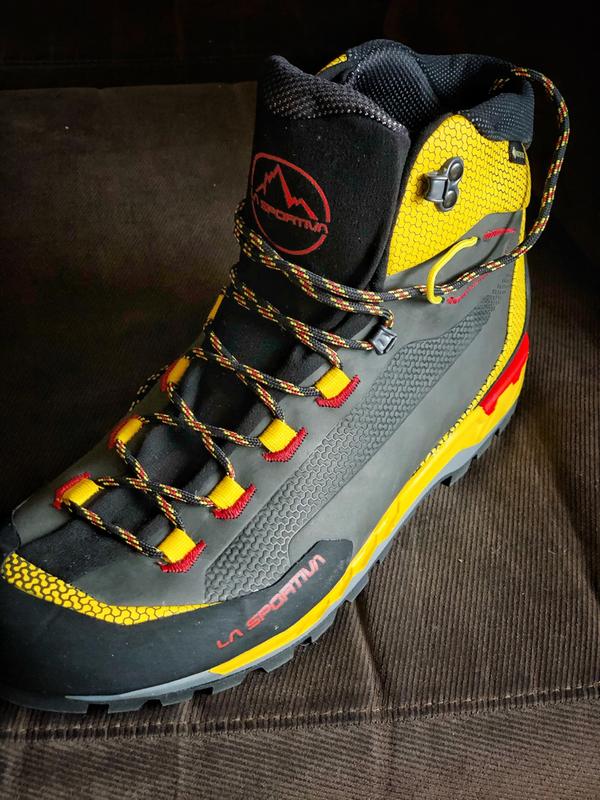  La Sportiva Trango Tech Leather GTX - Botas de montaña para  hombre, Carbono/Sol hawaiano : Ropa, Zapatos y Joyería