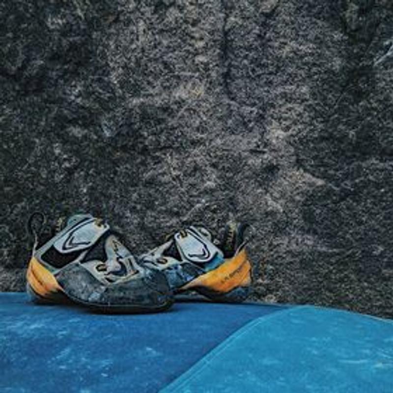 La Sportiva Futura - Zapatos de escalada para hombre, 1
