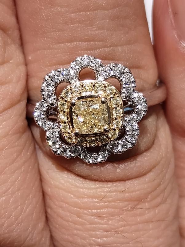 Le Vian Sunny Yellow Diamond Ring 5/8 ct tw Cushion/Round Le Vian Sunny Yellow Diamond Ring 5/8 ct tw Cushion/Round
