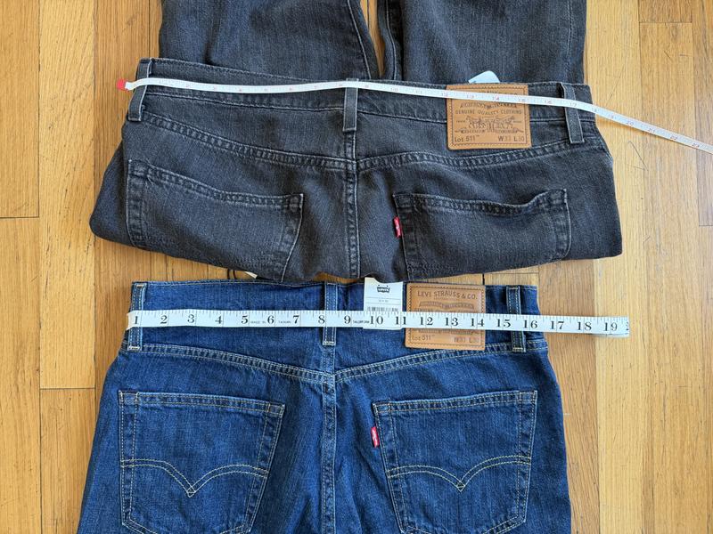 The blue ones come in small. Mismarked — wrong size. These show them next to correctly marked black ones.