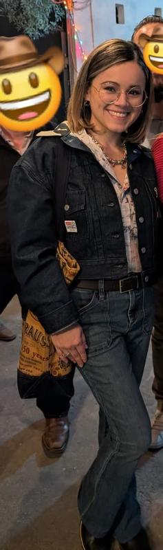 Loving the vibes 🌟love pairing it with my Levis x toy story tote 💙