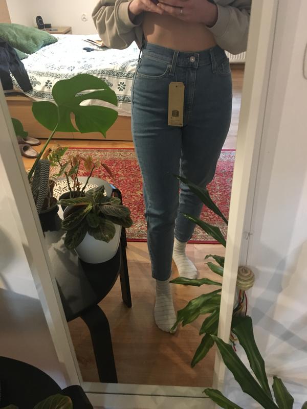 High Waisted Taper Jeans - Medium Wash