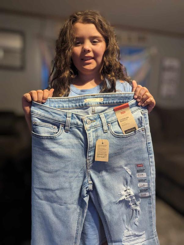 she loves these jeans