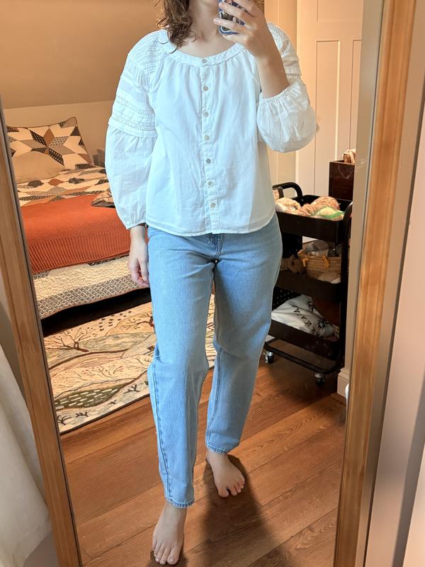 Light wash jeans