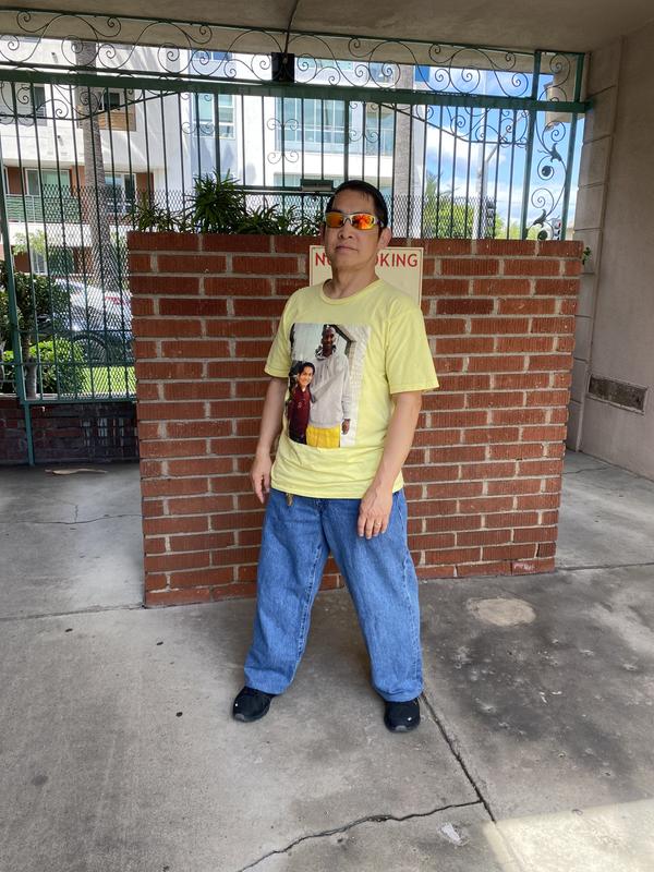 I like it to match with my favorite (Kobe) shirt.