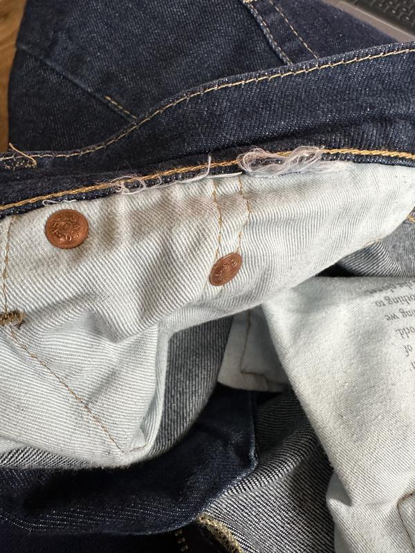 This is outrageous, Levi's !!!! this is how you treat your customers?